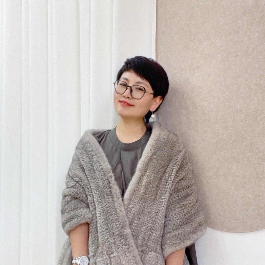 娜YOUNG穿搭