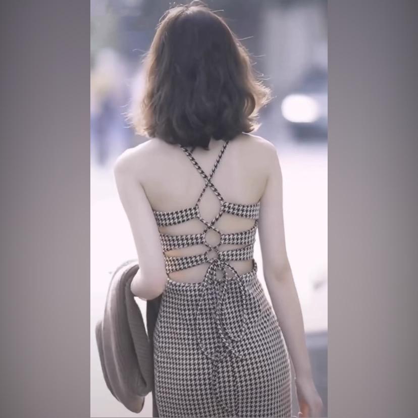 姣爷