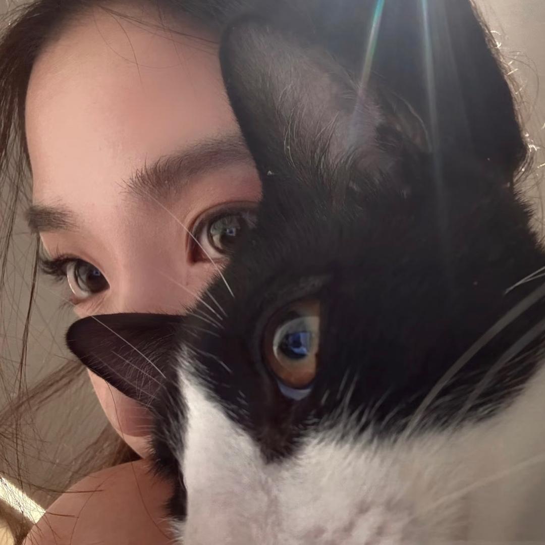 我的虎牙是歪的