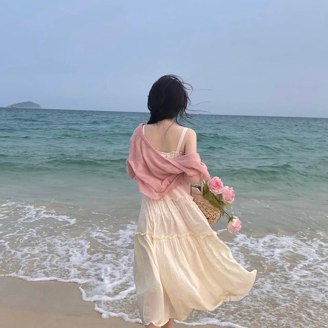 六月美妆铺