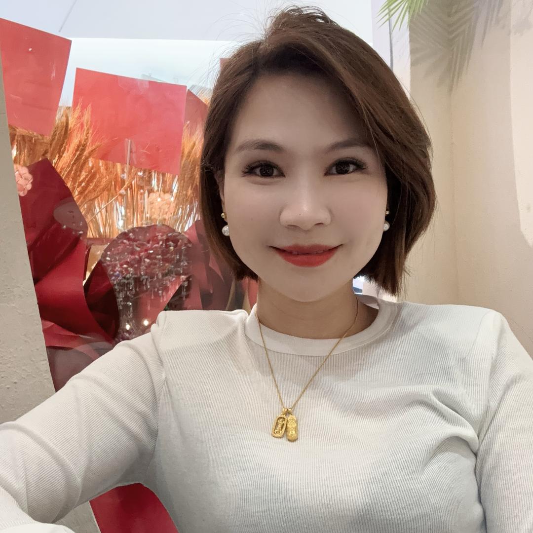 酒窝亿点点甜