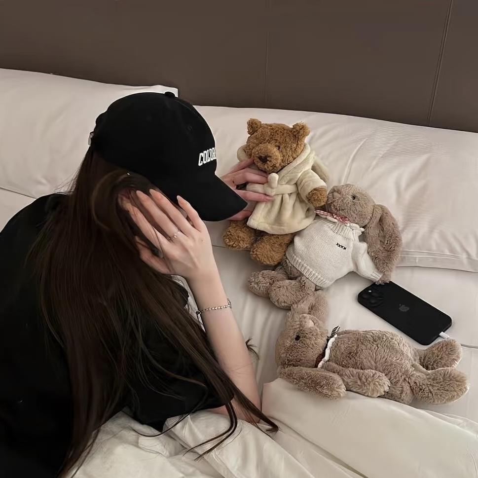 舔奶盖子的小富婆