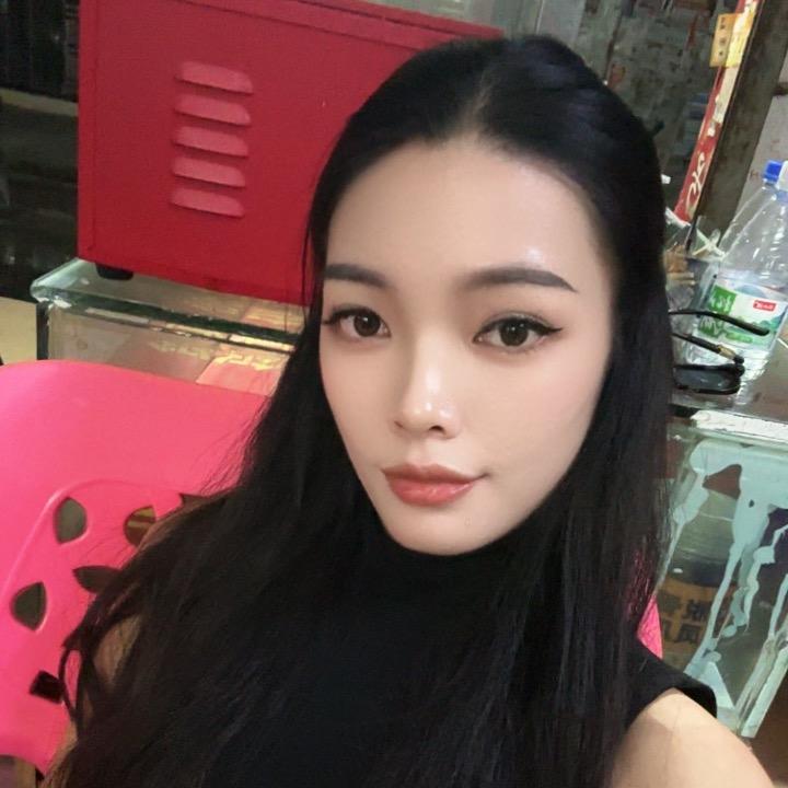 Win Win卢雯雯