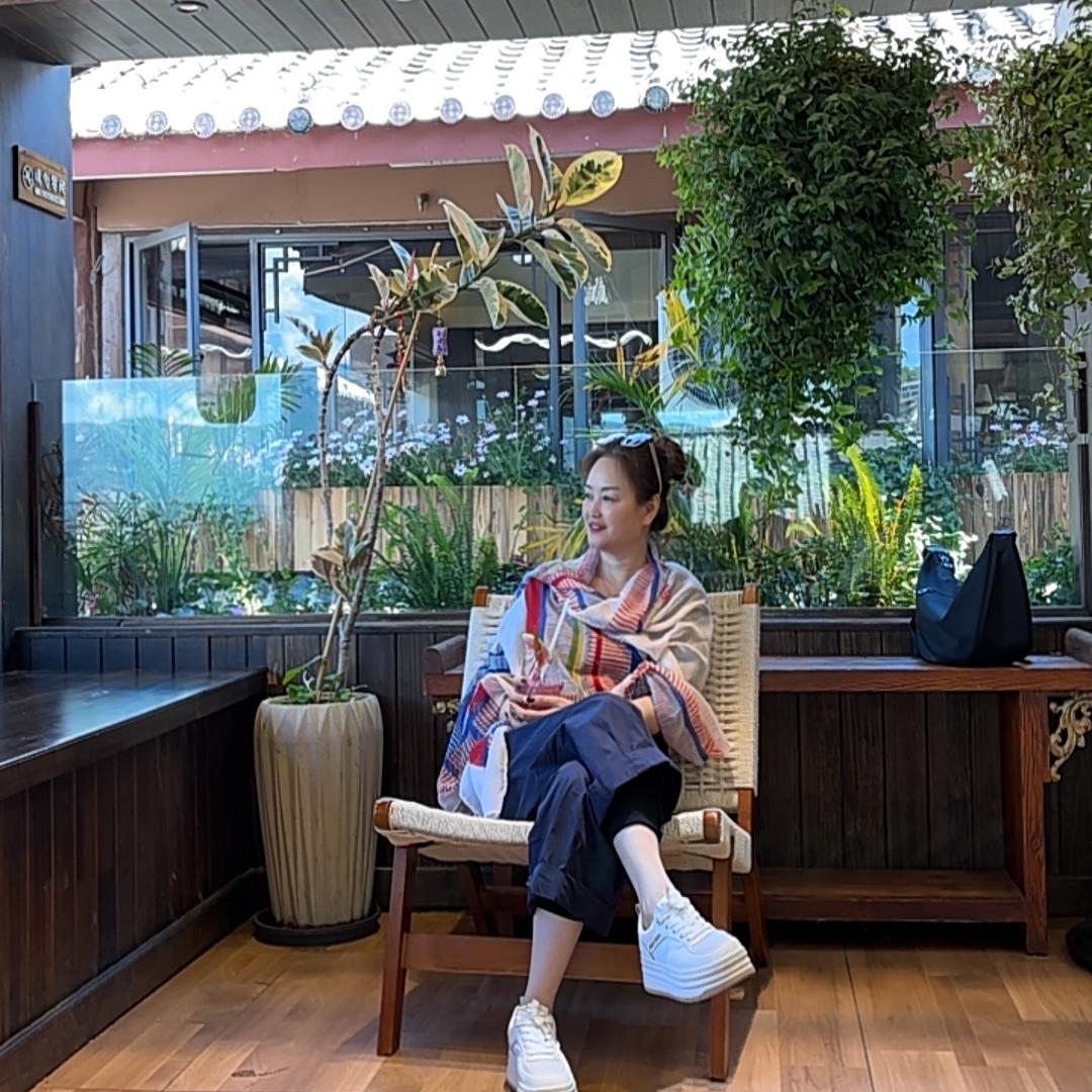 辣妈靓妹时尚店