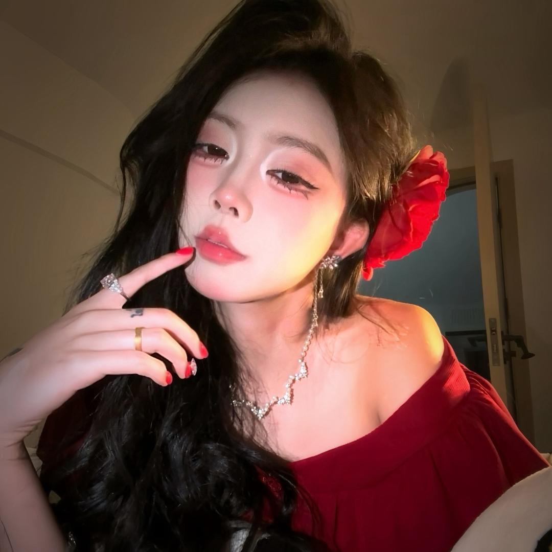 芊一.