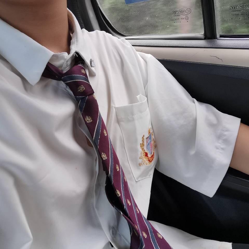 知遇春.