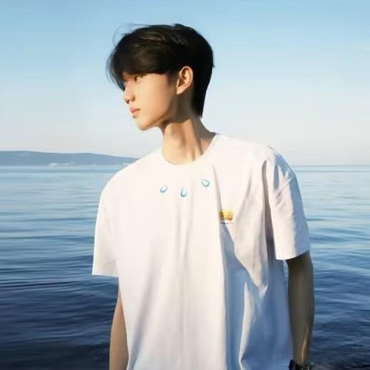 小李爱吃峰🍯