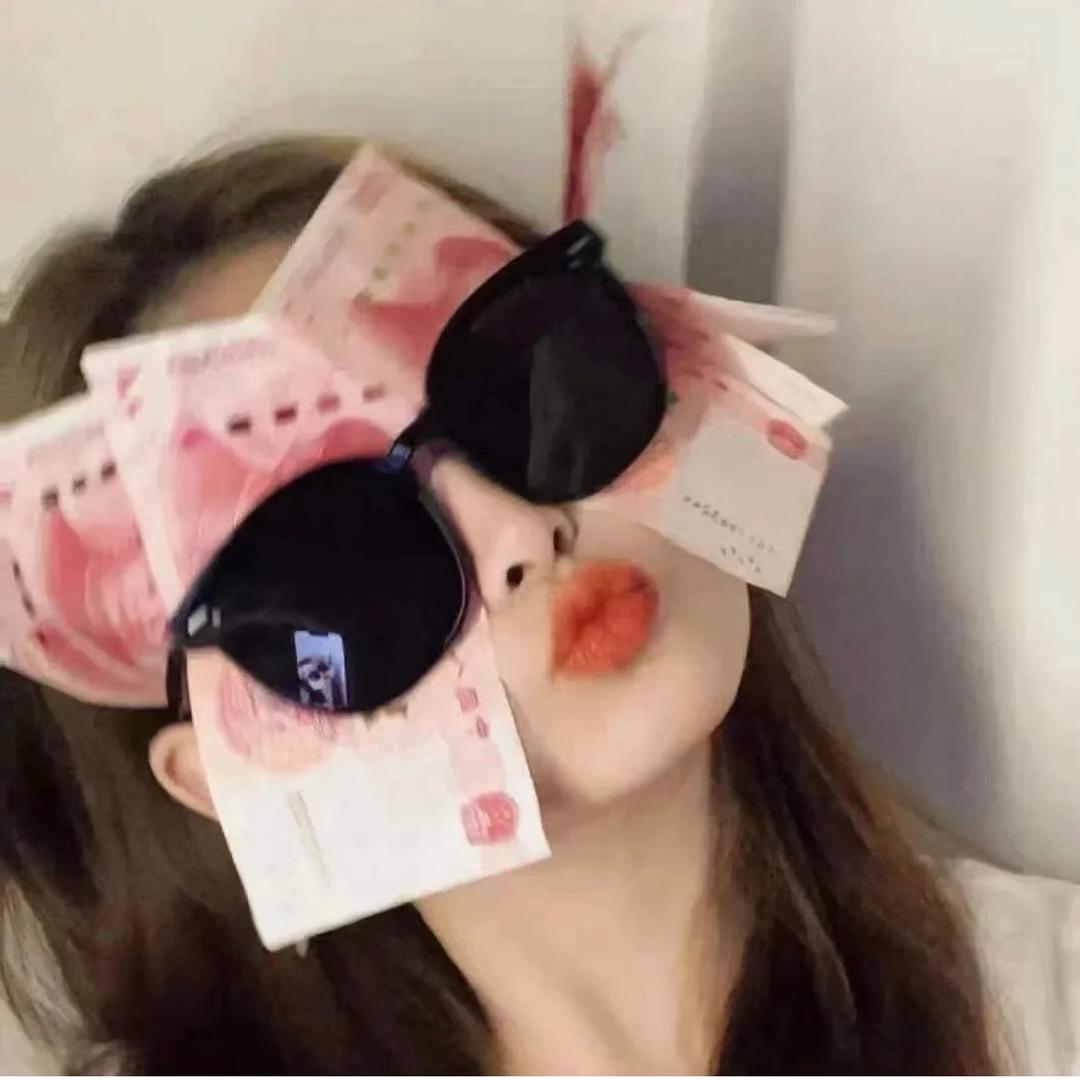 Pia叽摔了个吱屋猪🐷