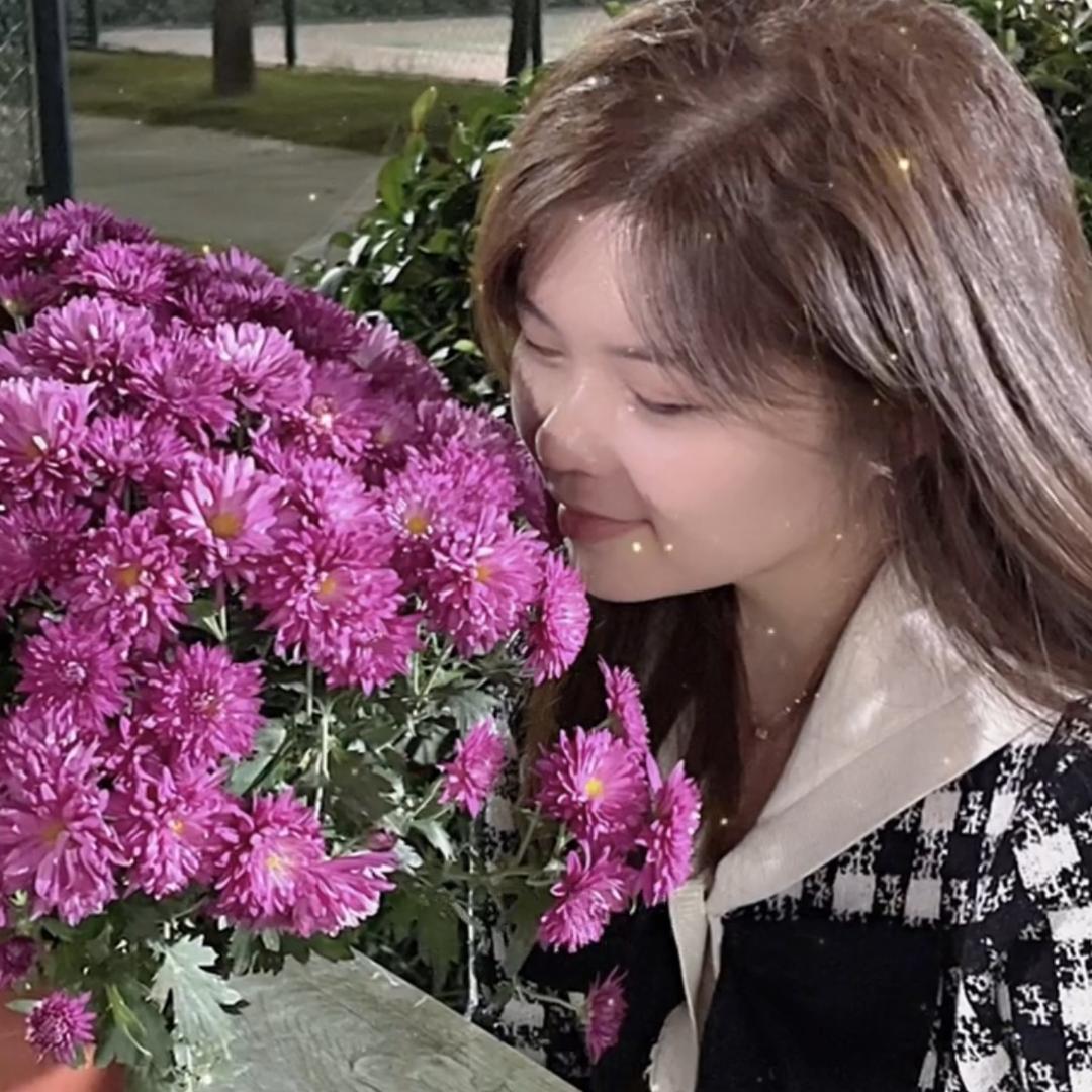 闪闪（尉氏大包盖房）