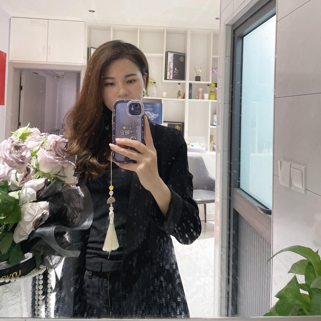 冰洁绣苑 芳芳