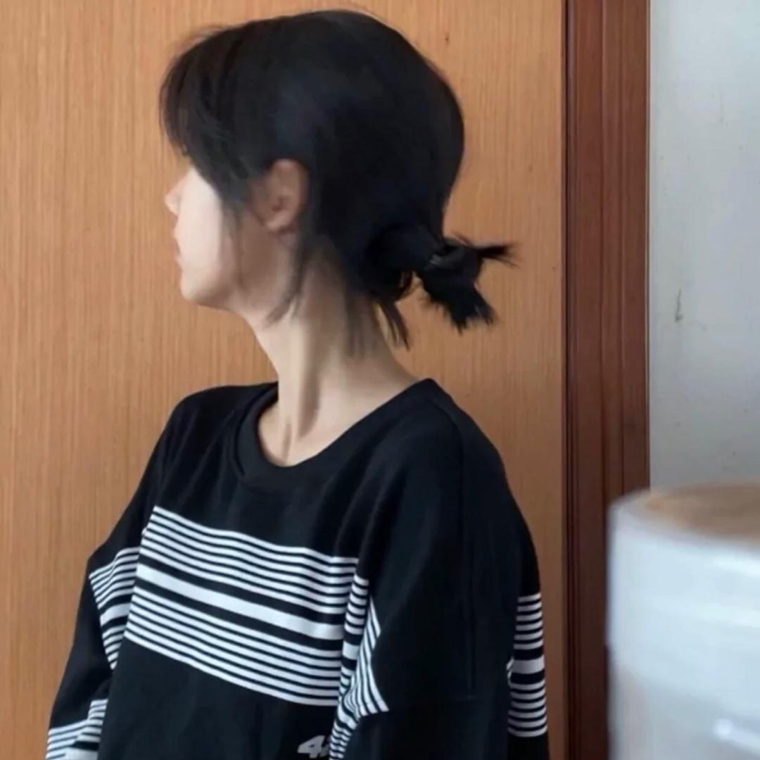 小Y.