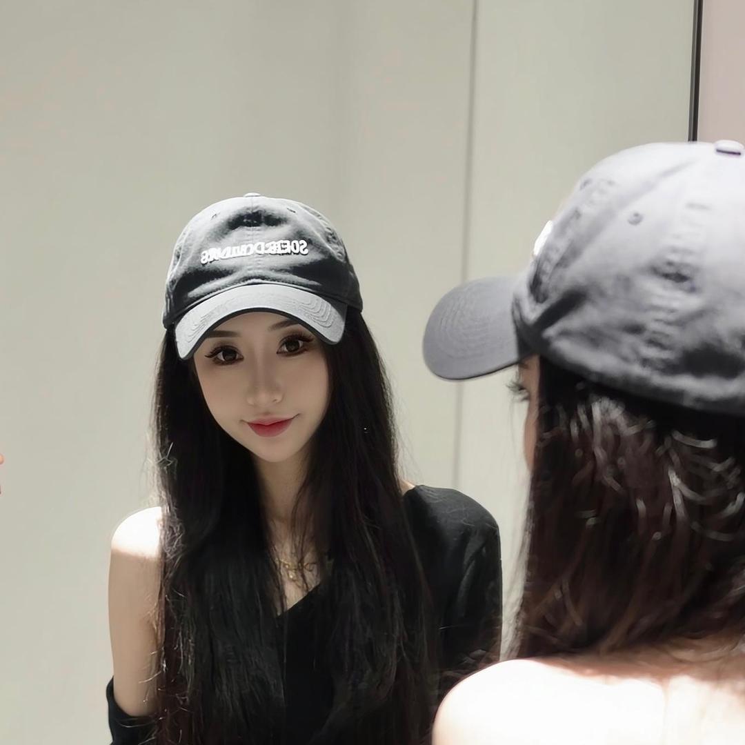 A.  浅笑安然