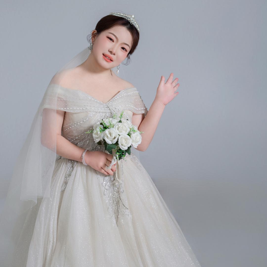 @ 堇色安年，浮堇色安