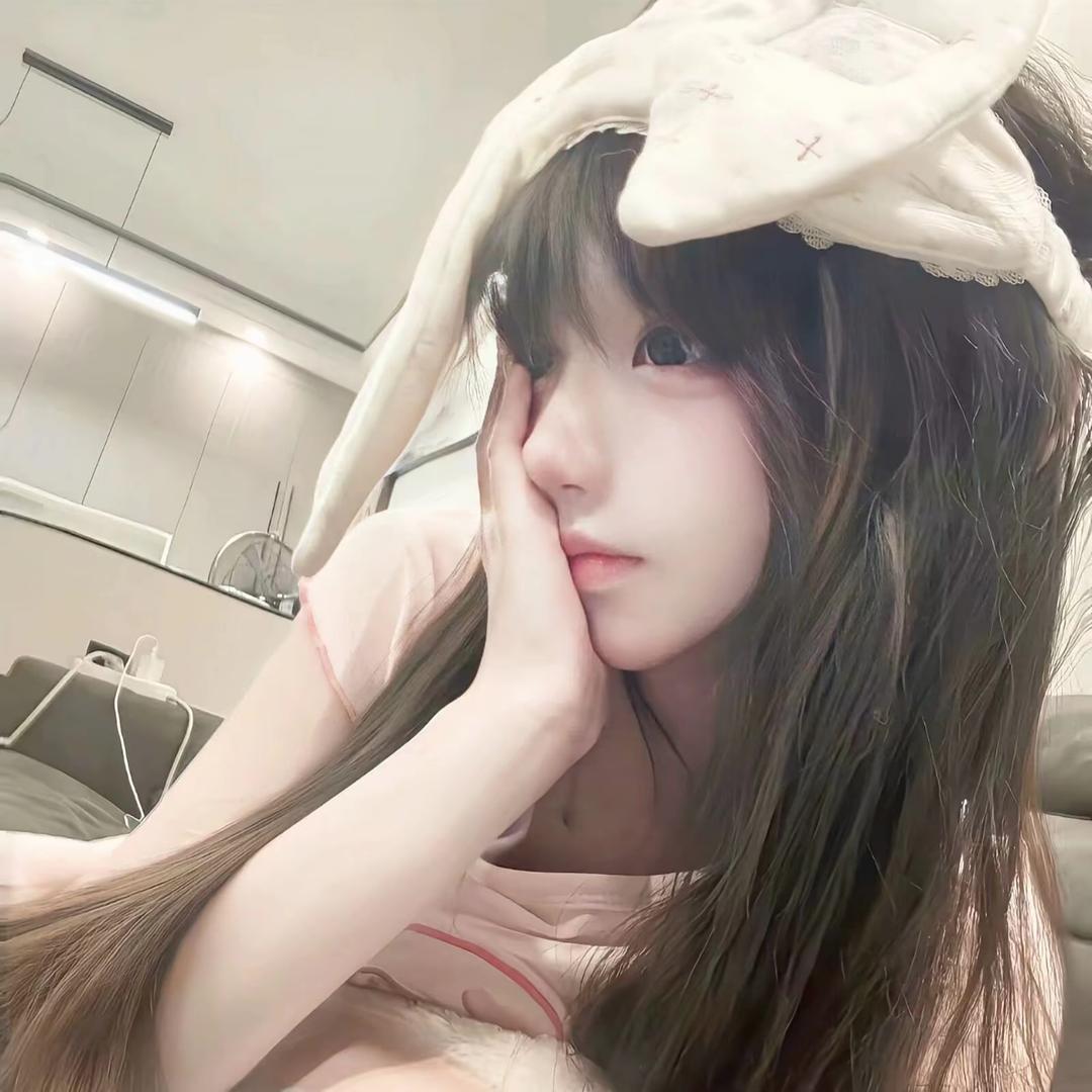 灰色