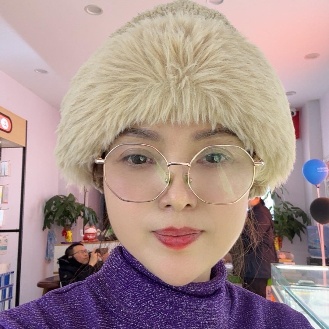 彩彩