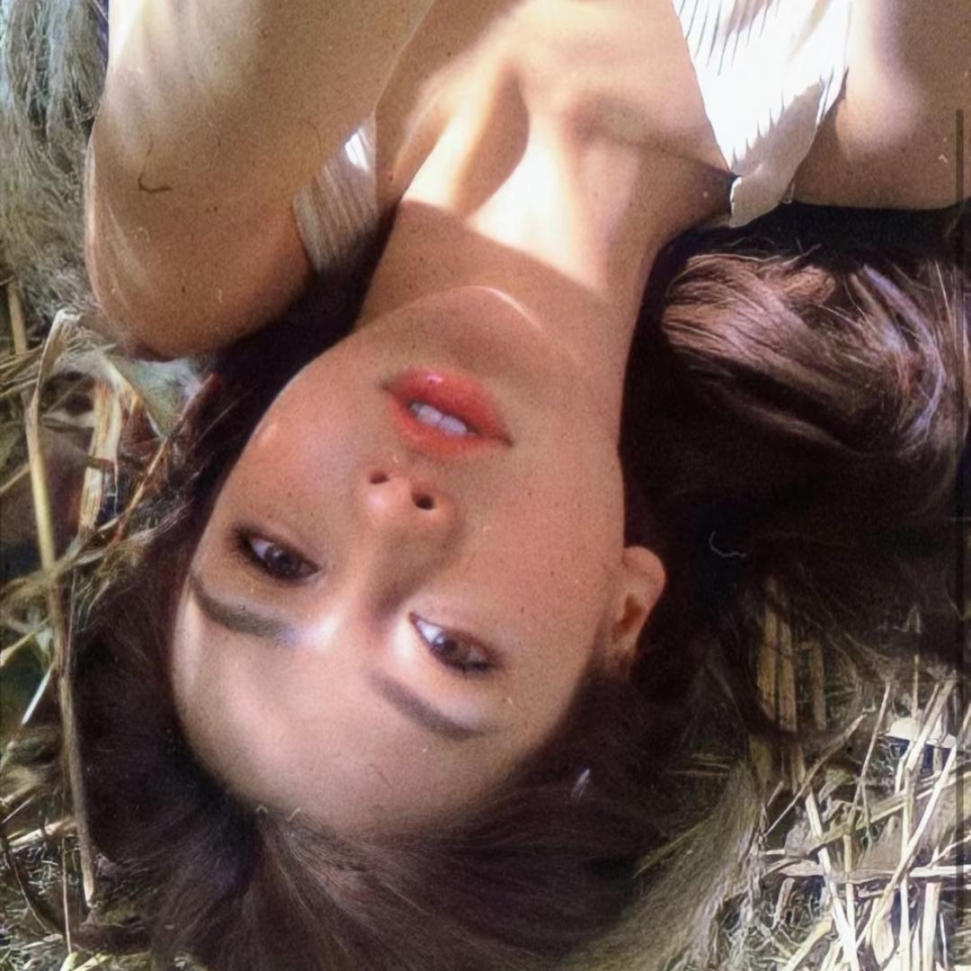 小白^