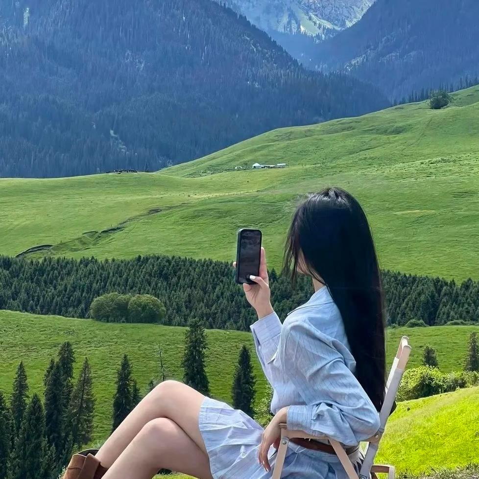 𝐅𝐫𝐞𝐞𝐝𝐨𝐦