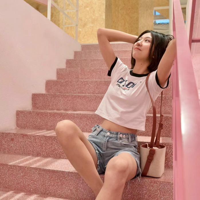 张张什么呢