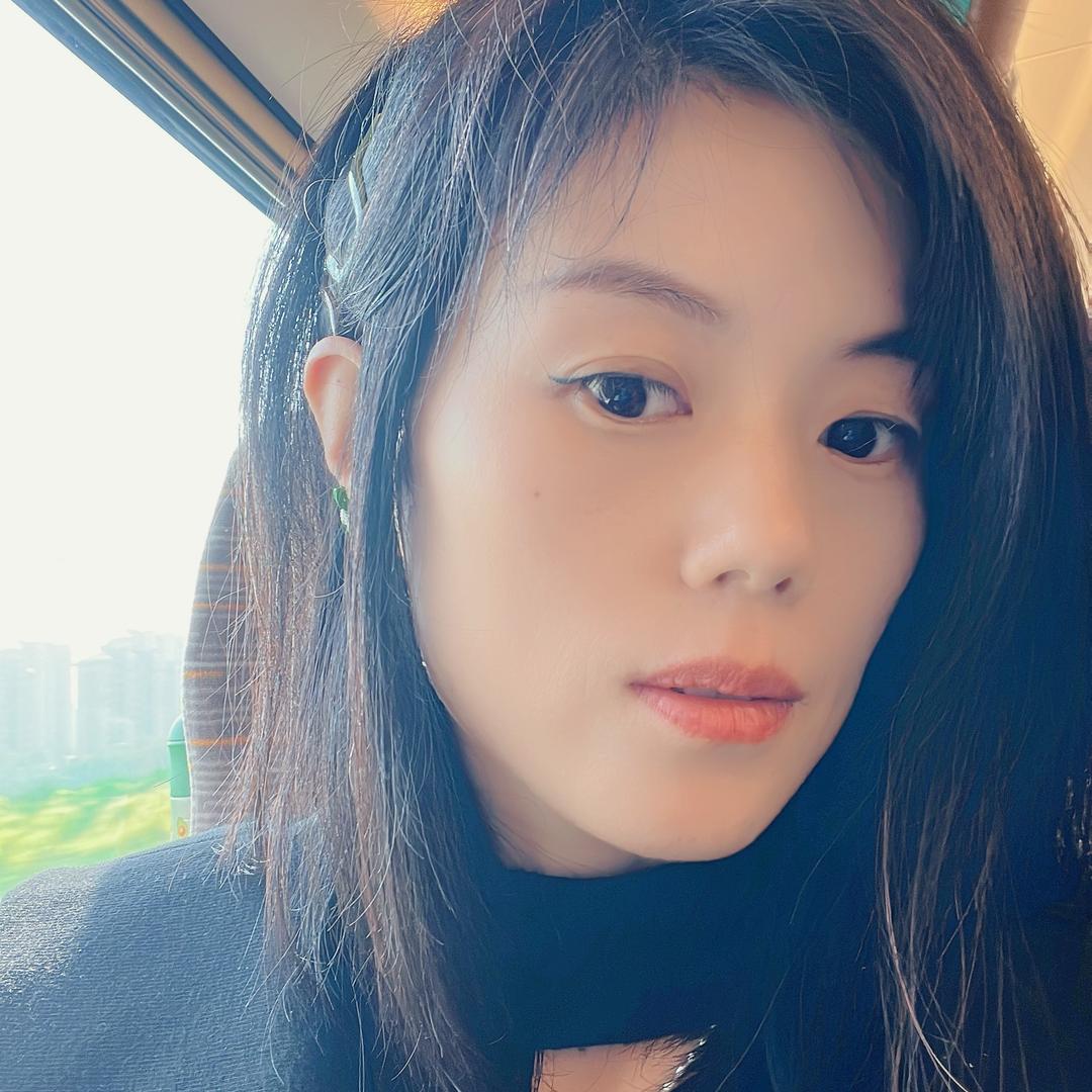 蓝天鞋业官方号