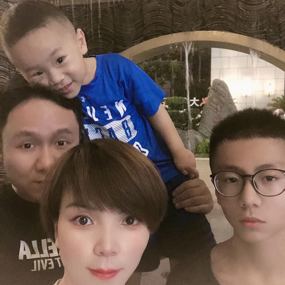 合肥陪读妈妈，每天下午五点半直播，