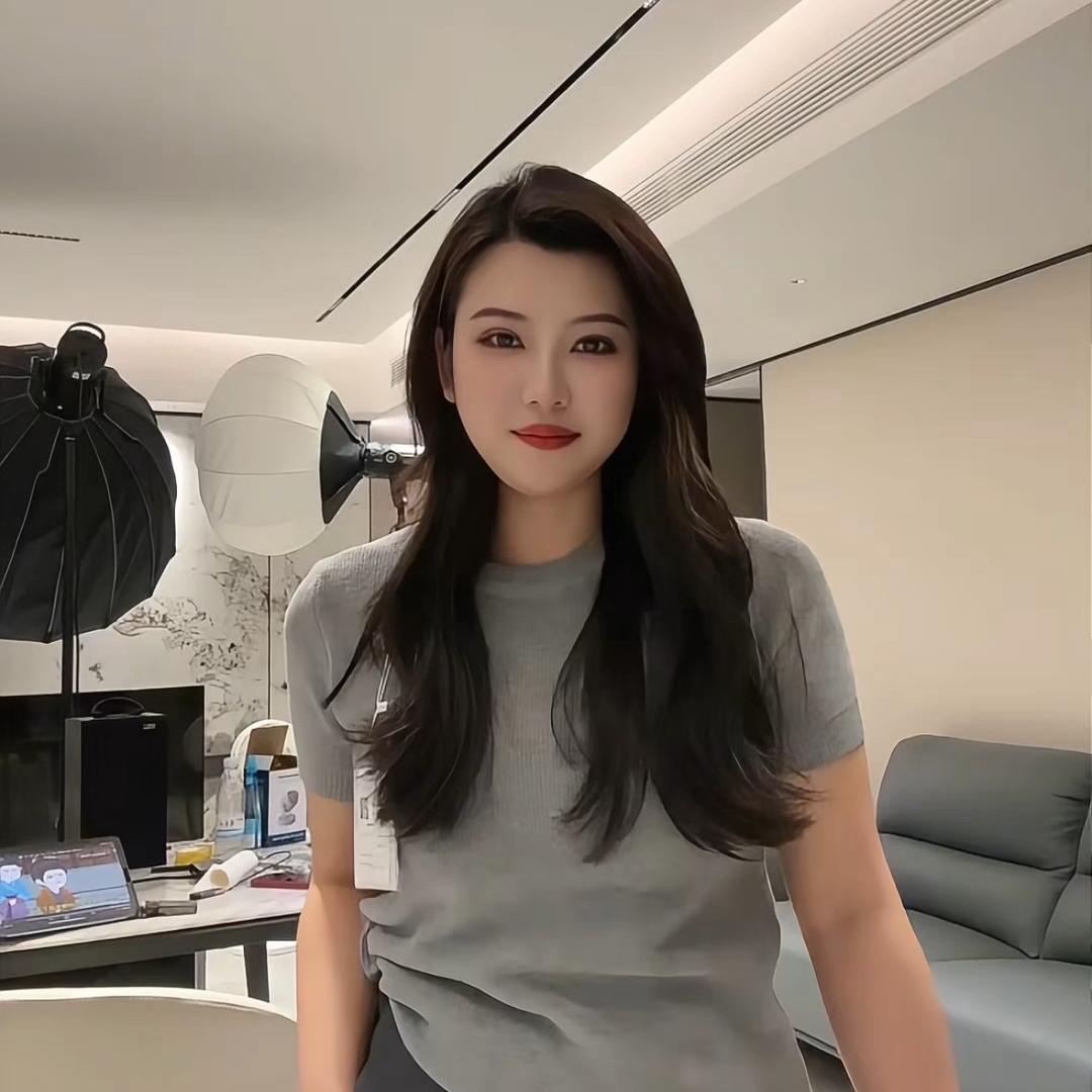 小天轻奢大码女装