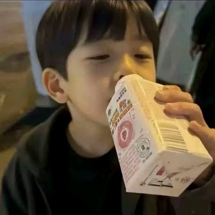 Zz. ￴ ￴￴￴ ￴￴￴ ￴￴ ￴￴