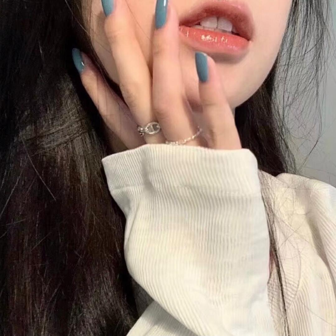 百里轻