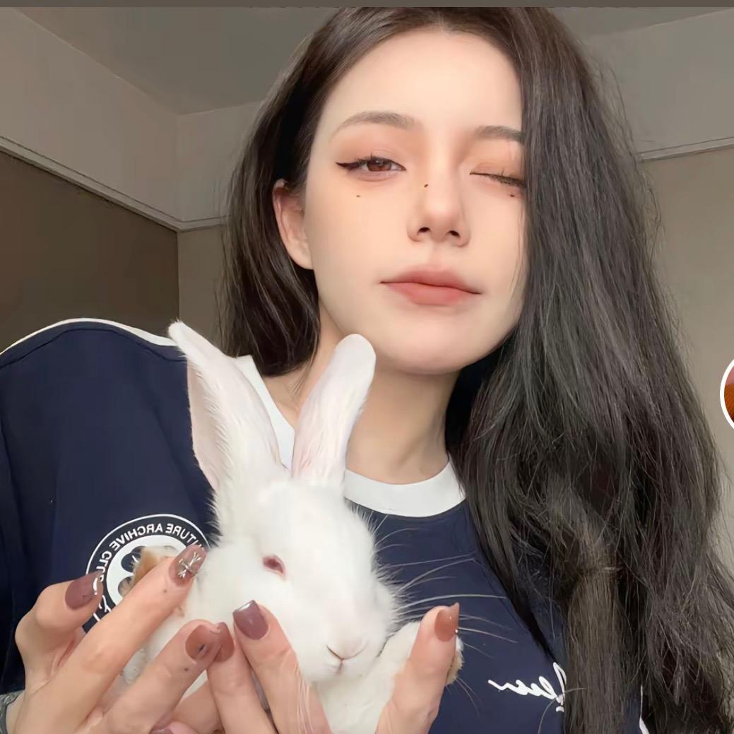 小白兔饱饱
