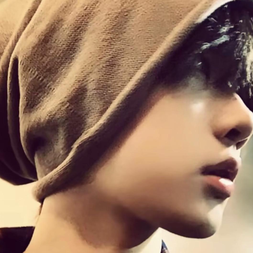 Zy^