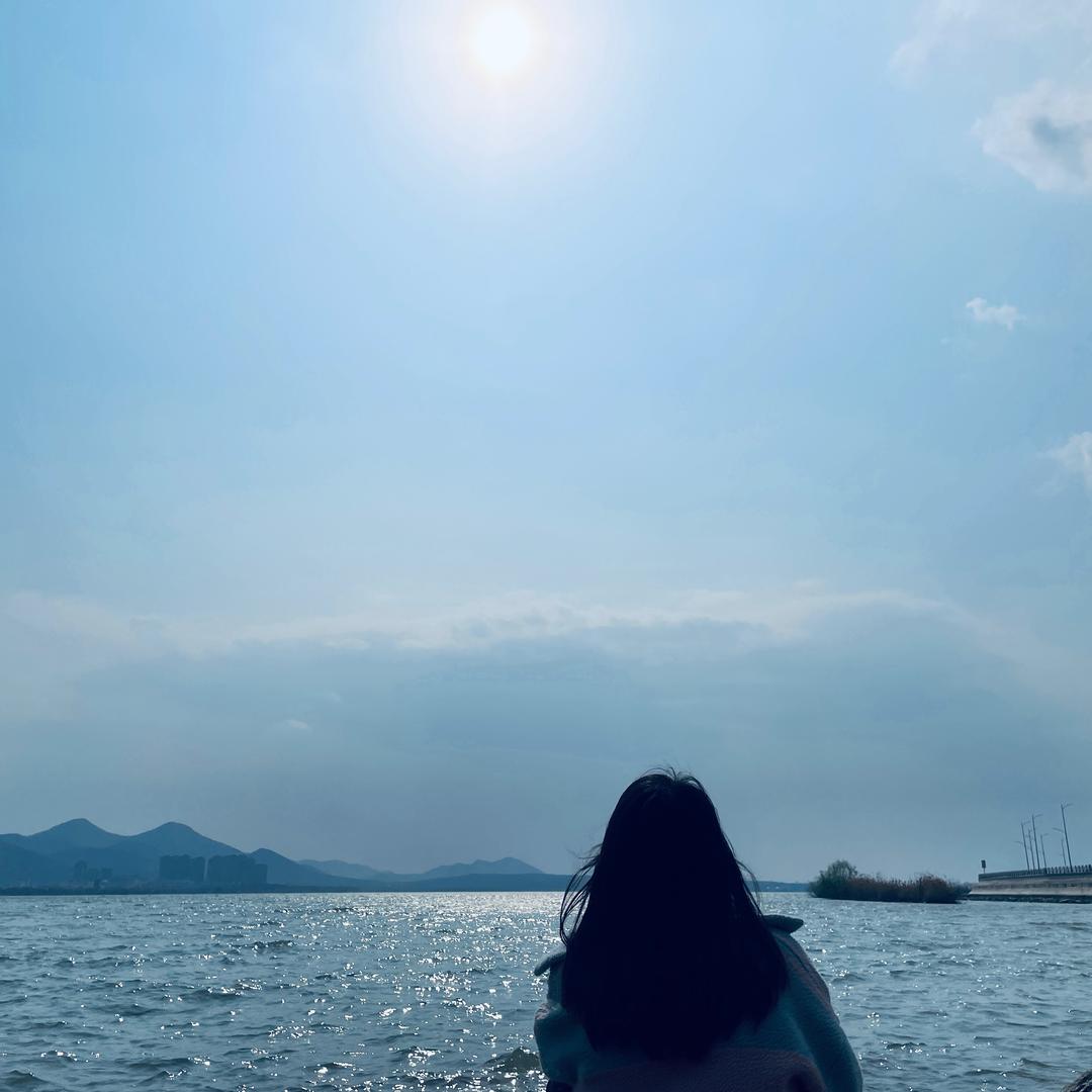 橙子气泡水