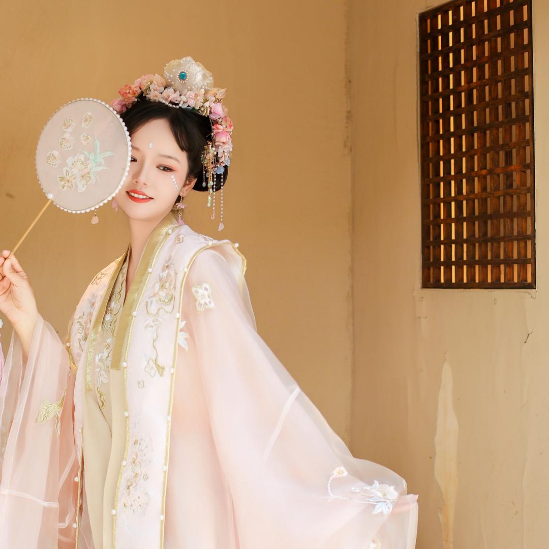 我是一条麻鱼🐟