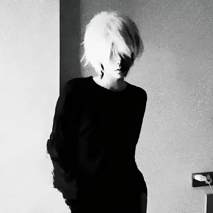 ；fsd55//：（jiio