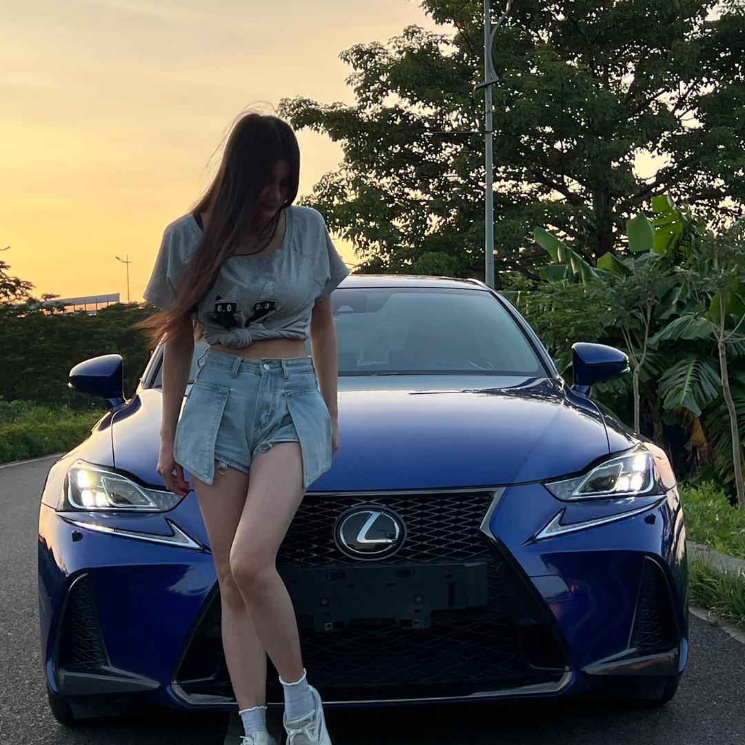 佬表二手车 阿萍