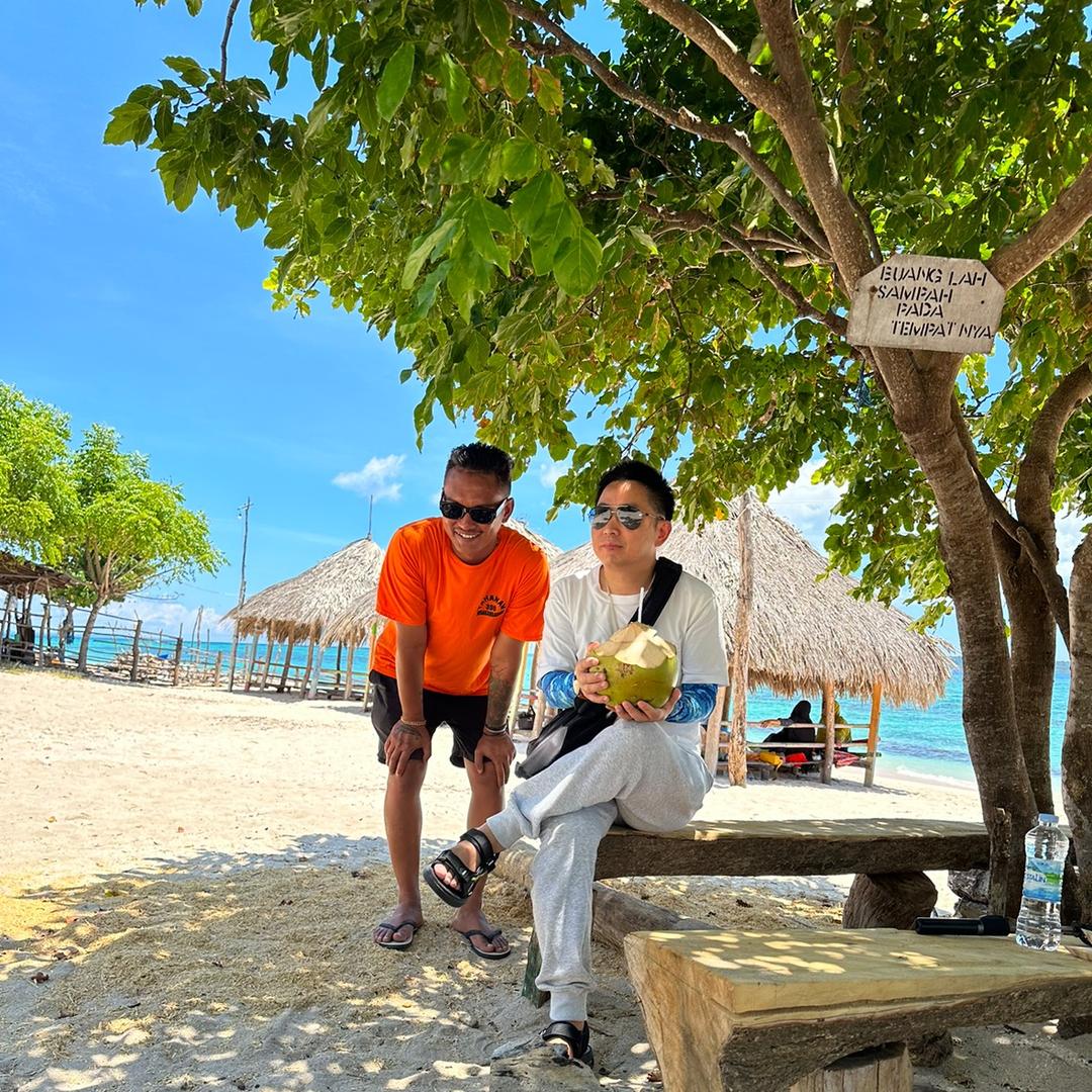 辉哥在印尼·自营燕窝工厂～官卓燕创始人