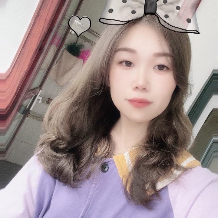 🤪᭄何家女
