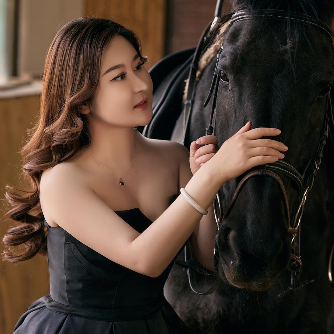 山西导游婷婷