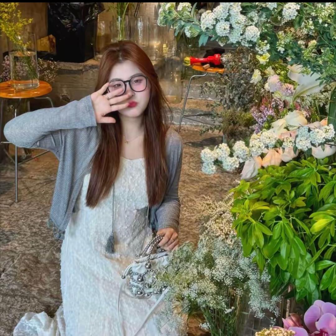 盈盈高端女装定制