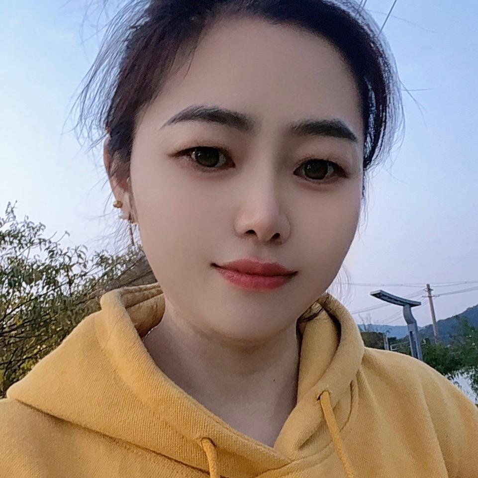梅子吖