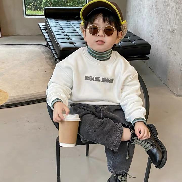桃桃艺童装