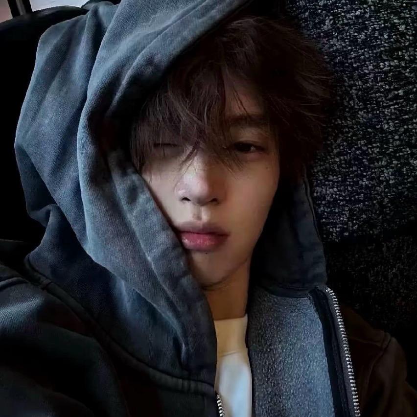 A小泽