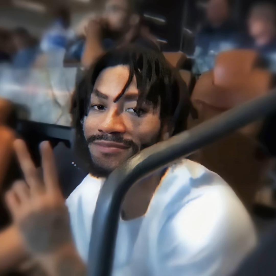 ”半 朵 玫 瑰”/.🏀🌹