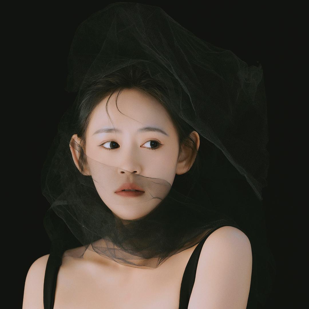 化妆师-贺雪(吕梁离石新娘跟妆)