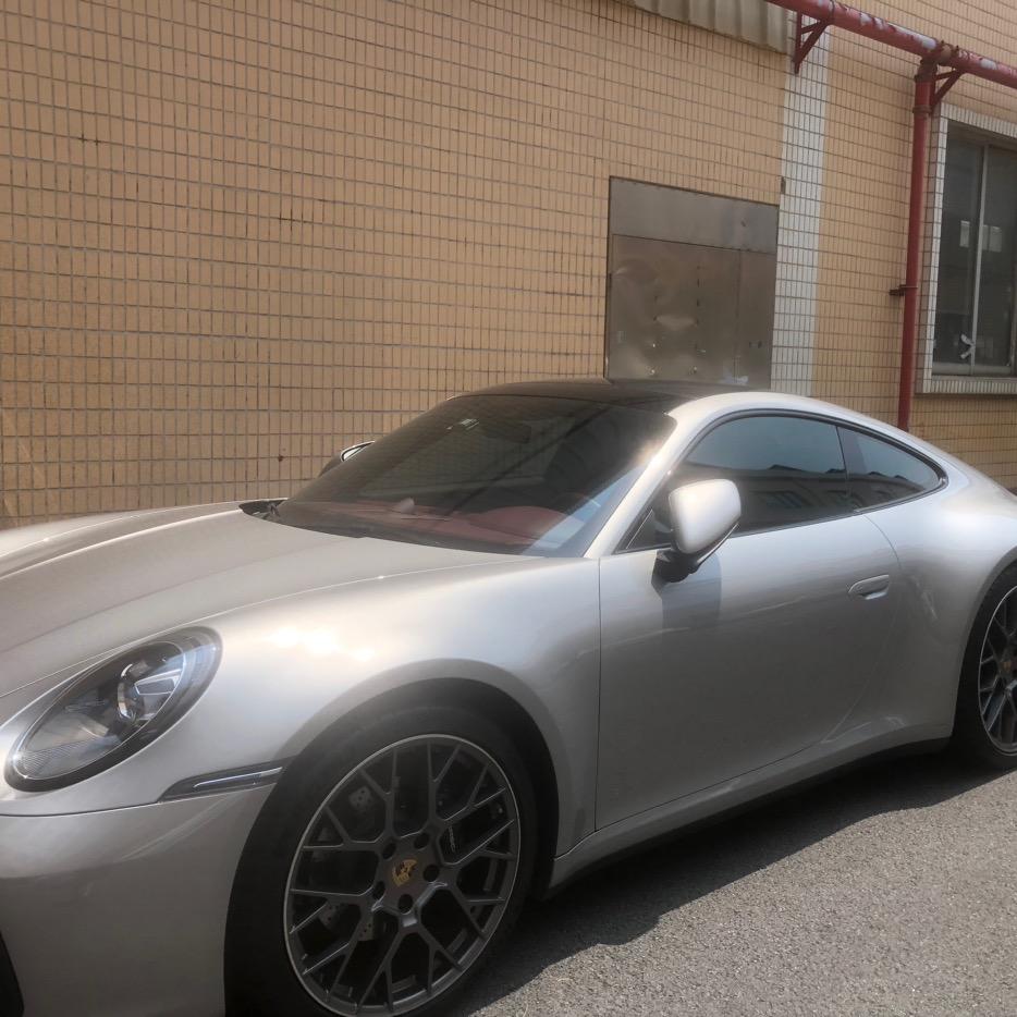 私人定制小西服窗帘重点童装亲子装。 悦支