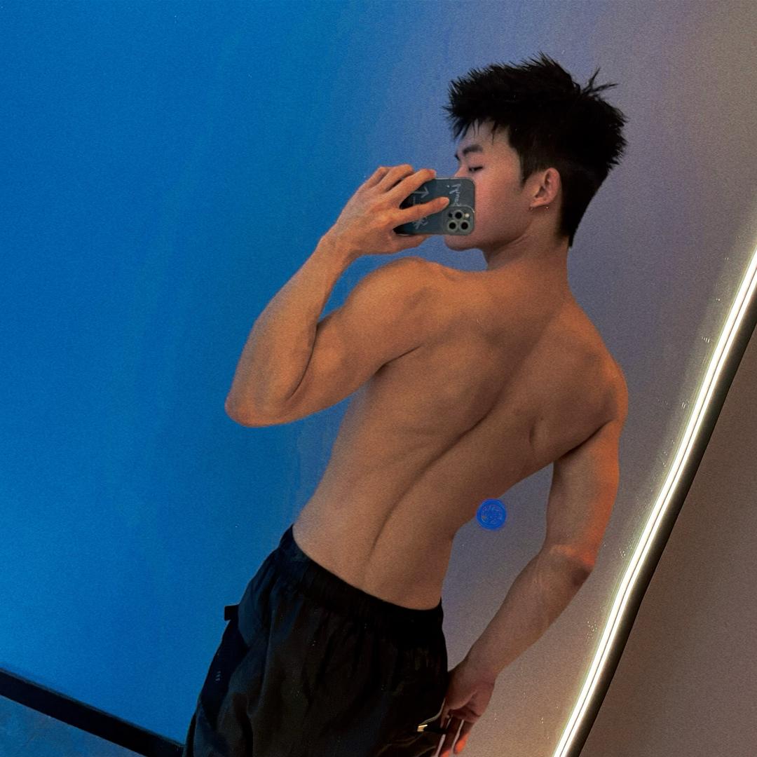 不练腿的隔壁孩子