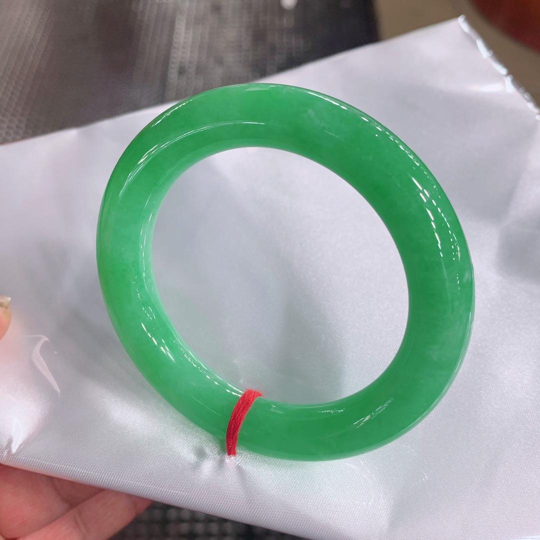 翠兴翡翠手镯珠宝