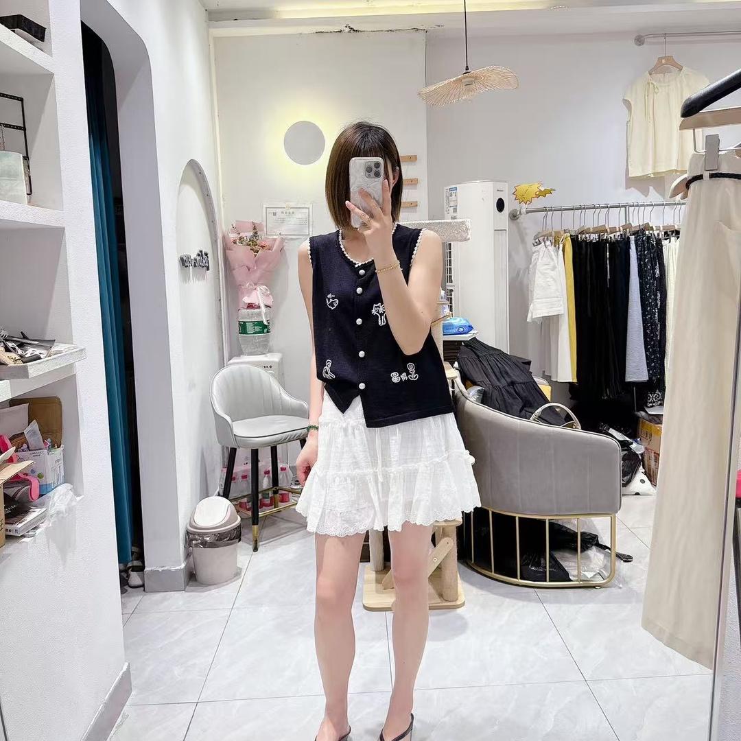 鹅湖初色女装