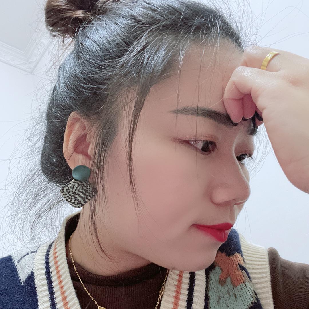 女爷.｡.:*♡