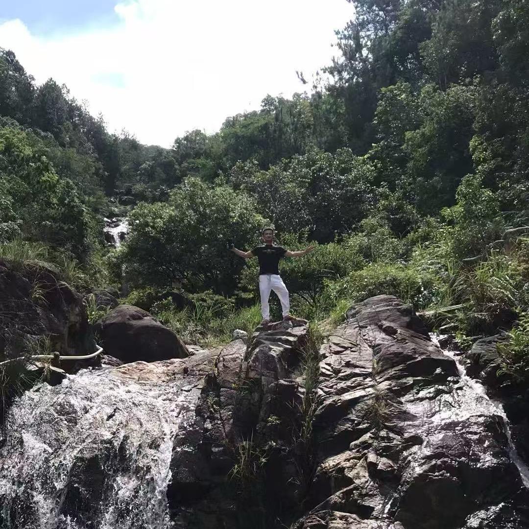 我是阿进、天能电池