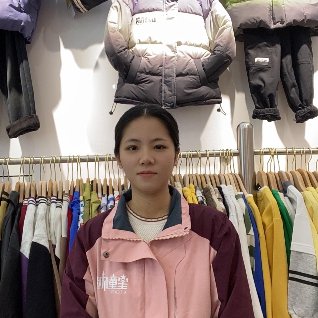 藤县星童城堡童装小麦