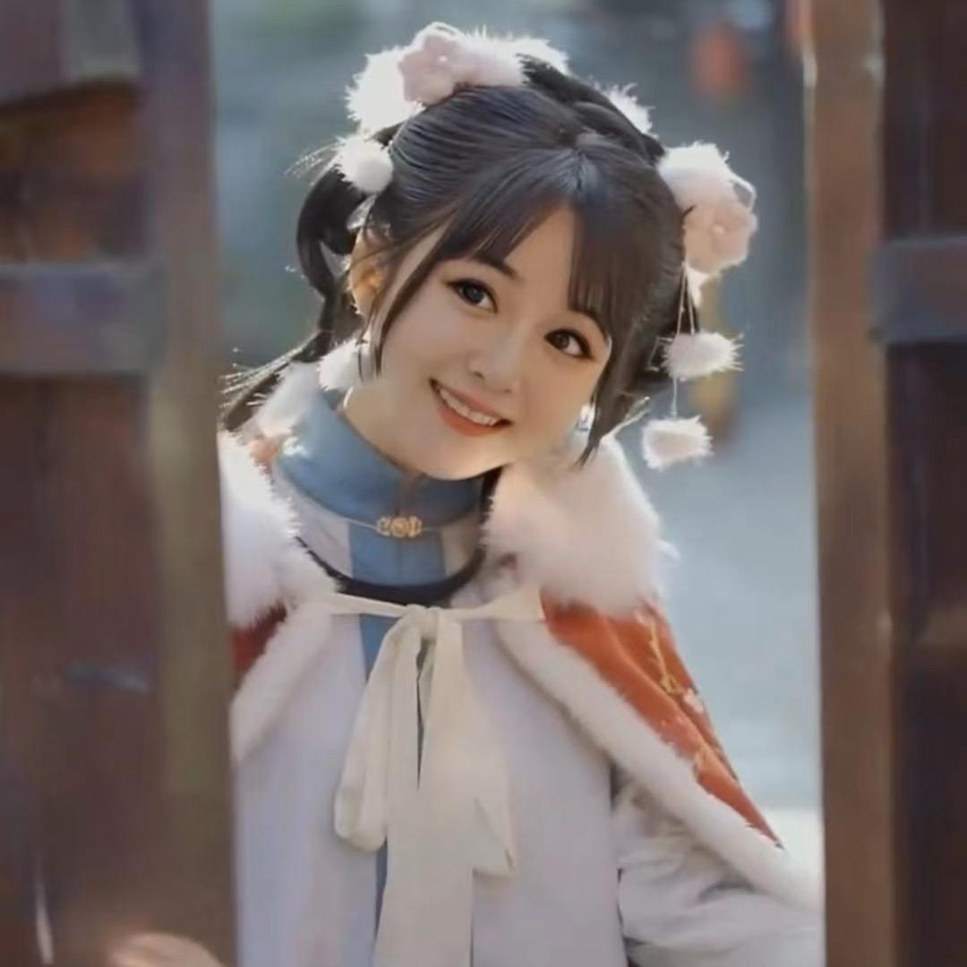 曼曼              🕷️